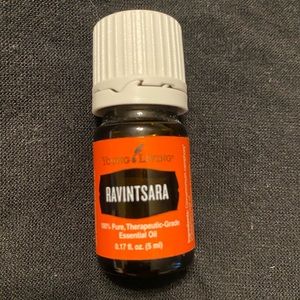 Young Living - 5ml Ravintsara Essential oil